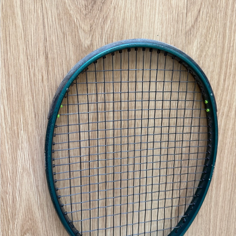 Wilson Men's Wilson BLADE Tennis Racket 4 41/2V9 Unisex leather grip excellent - Picture 4 of 16